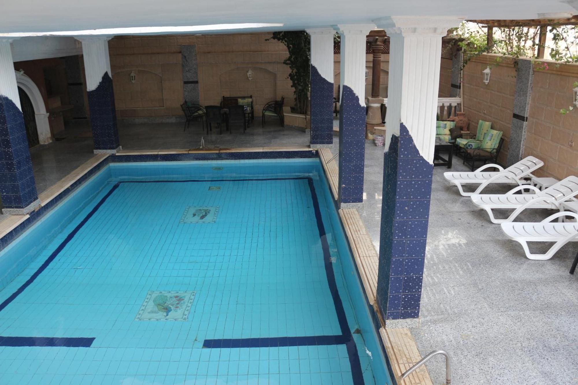 Pyramita Hotel Ghatati Exterior photo