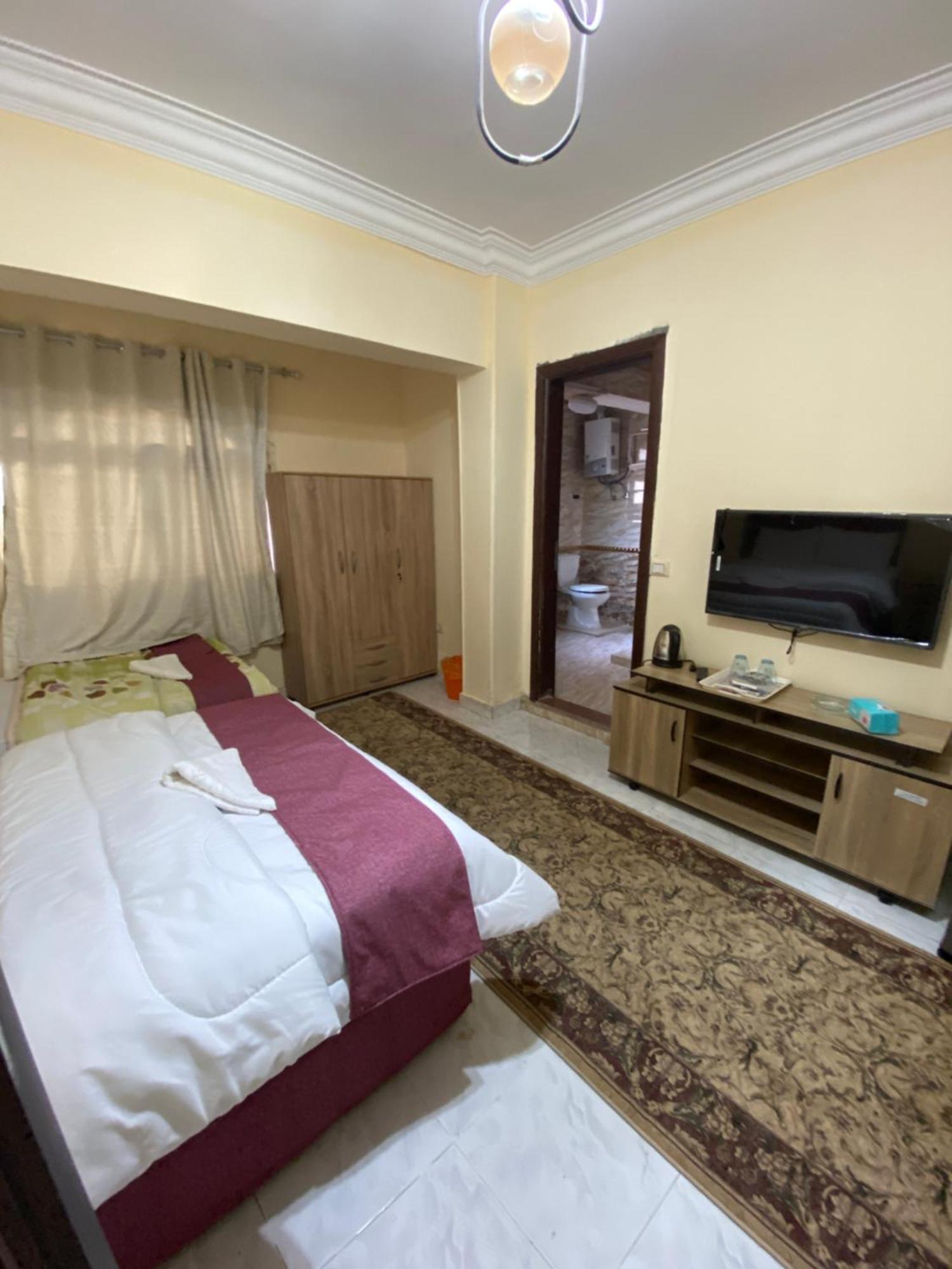 Pyramita Hotel Ghatati Exterior photo