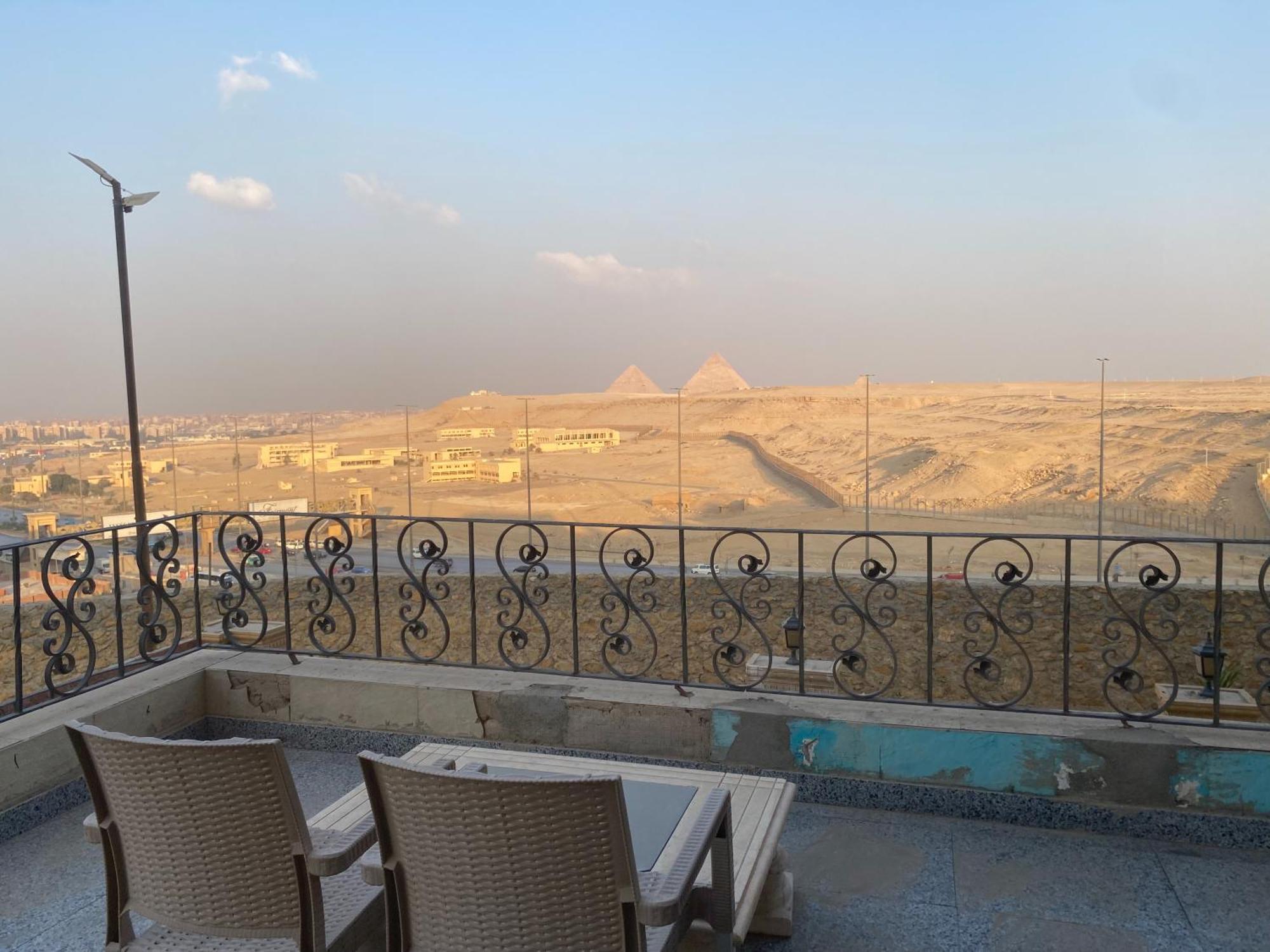 Pyramita Hotel Ghatati Exterior photo